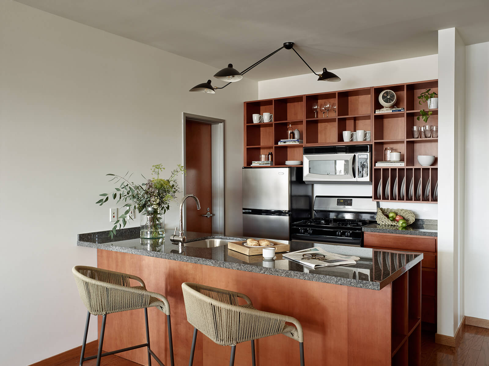MGR_Suite-Kitchen_crop_booking